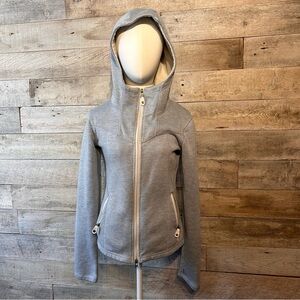🛍️3/$30 Bench women’s light blue zip up hoodie sweatshirt‎ in size small